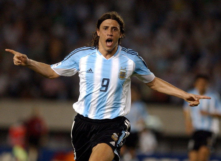 Hernan Crespo cũng là một "trọng pháo" vô cùng hiệu quả của đội bóng đến từ Nam Mỹ khi anh có tới 35 bàn thắng kể từ khi được gọi lên đội tuyển lần đầu năm 1995.