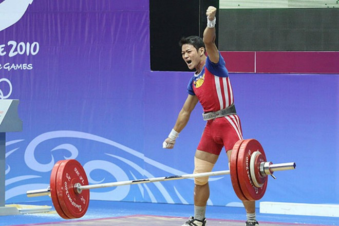 Gương mặt đầu tiên mà BLĐ cũng như NHM Việt Nam hy vọng sẽ có huy chương tại Olympic Rio 2016 đó là VĐV Thạch Kim Tuấn tại nội dung thi đấu cử tạ 56 kg cho nam.