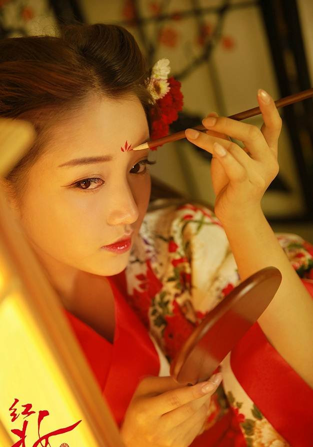 Cùng ngắm vẻ đẹp của bản sao hot girl Sa Lim phiên bản Trung.