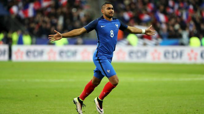 Payet là mẫu cầu thủ chơi bóng chủ yếu dựa vào cảm hứng cá nhân. Tuy nhiên, trải qua những năm tháng chinh chiến tại Premier League, bản thân tiền vệ 29 tuổi đã trở nên hoàn thiện hơn rất nhiều.