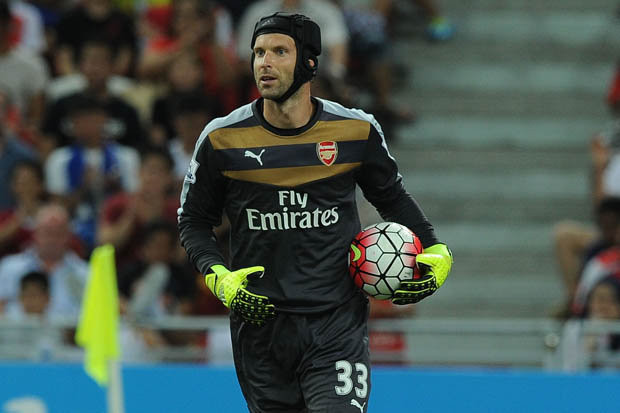 Petr Cech có hơn 11 năm gắn bó với sân Stamford Bridge. Việc bất ngờ phải nói lời tạm biệt của thủ môn sáng giá này khiến NHM Chelsea tỏ ra vô cùng tiếc nuối.