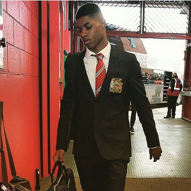 Hình thể vạm vỡ cùng lối chơi dũng mạnh đã giúp Rashford chiến thắng trong những cuộc đối đầu tay đôi và thực sự hiệu quả trong những pha cố định. Bên cạnh đó, cầu thủ trẻ này còn sở hữu những cú sút khá uy lực mang dáng dấp của huyền thoại Paul Scholes.
