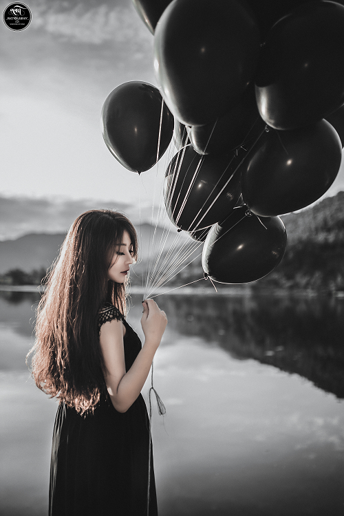 Bên cạnh đó, việc phải học cách quên đi người cũ sẽ giúp bạn trưởng thành hơn trên con đường tình cảm.