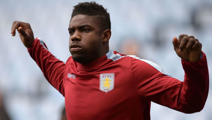 Chia tay Manchester City để gia nhập Aston Villa, Mica Richards được tin tưởng trao băng đội trưởng với nhiều niềm hy vọng từ ban lãnh đạo và các đồng đội. Thế nhưng, cầu thủ này không giữ được phong độ và cũng chẳng thể hiện được vai trò thủ lĩnh của mình.