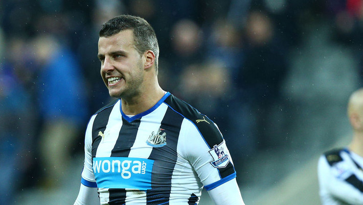Steven Taylor là trung vệ của Newcastle kết thúc mùa bóng tệ hại của mình với việc xuống hạng cùng với Aston Villa. Taylor ra sân chính thức đúng 8 trận duy nhất trong cả mùa giải, nhưng số bàn thua mà Newcastle phải đón nhận khi có anh này trên sân lên đến 16 bàn.