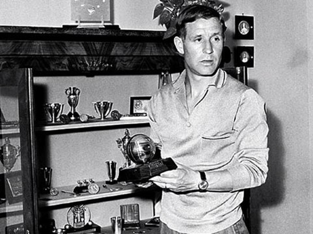 Năm 1958, một người đồng đội của Di Stefano cũng giành danh hiệu Quả bóng vàng thế giới khi thi đấu trong màu áo của Real Madrid là Kopa. Ảnh: Wikipedia.