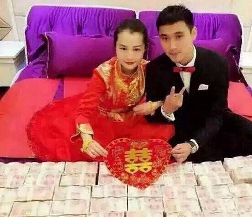 Mỗi một lần xuất hiện đám cưới khủng, cư dân mạng Trung Quốc lại được dịp xôn xao, xuýt xoa, ngưỡng mộ và cả ghen tị,
