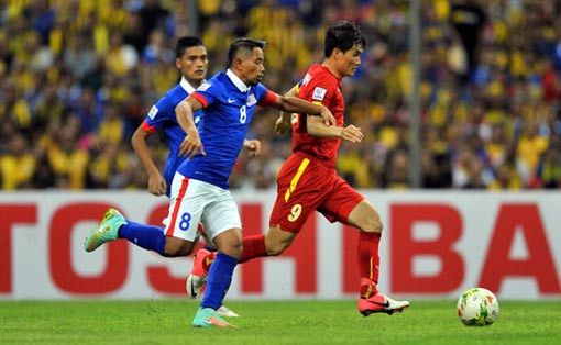 Đó là một trận đấu mà các chiến binh của ông thầy người Nhật Bản đã chơi đầy quả cảm, đã xuất sắc lội ngược dòng trước đối thủ ngay trên sân khách. Tiếc rằng chúng ta không bảo vệ được lợi thế ấy và thua ngược ở lượt về.