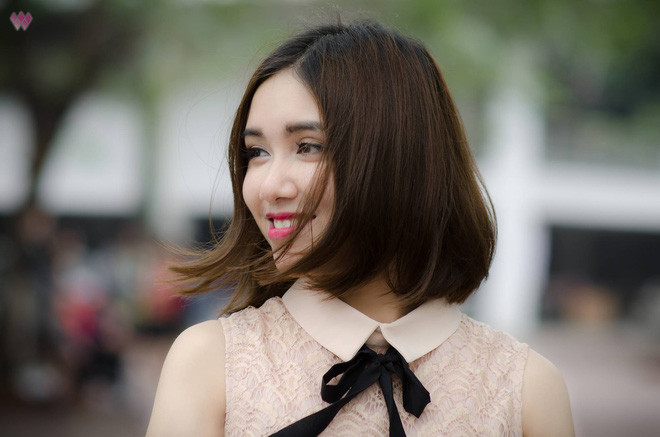 Nguyễn Thu Trang hiện đang theo học lớp 59KT3 - Khoa Kinh tế và Quản lý Xây dựng.