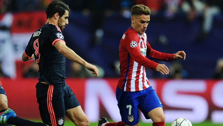 Tốc độ và cực kỳ nguy hiểm mỗi khi có bóng, Antoine Griezmann luôn là mối đe dọa lớn nhất cho hàng thủ của Bayern Munich. Không ghi bàn nhưng tiền đạo người Pháp vẫn là một trong những cái tên chơi hay nhất trên hàng công của Atletico trong bán kết lượt đi vừa qua. Ảnh: Goal.com/ Daily Mail.