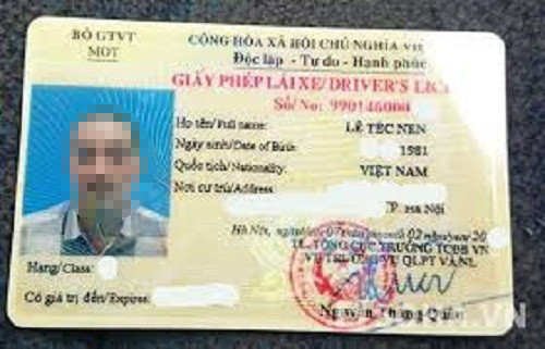 Tên khai sinh là thứ sẽ ăn bó với con người từ lúc sinh ra đến lúc chết đi. Vậy mà thời gian gần đây, cư dân mạng đã phát hiện ra vô vàn cái tên rất phá cách và chúng khiến người đọc phải ôm bụng lăn ra cười.