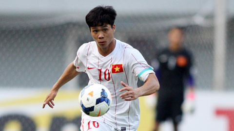 Không được điểm trai như Xuân Trường nhưng đội trưởng của U19 Việt Nam tại giải U19 Nutifood 2014 là Công Phượng lại chinh phục các fan nữ bằng vẻ lạnh lùng. Ảnh: Thethao247.