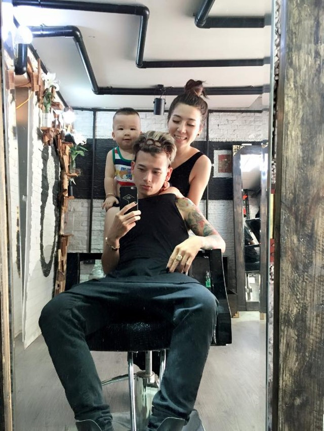 Sau khi những hình ảnh về gia đình chơi bời này được đăng tải trên mạng thì trong thời gian ngắn đã được cư dân mạng ủng hộ hết sức nhiệt tình bởi cách đột phá và không bị gò bó trong khuôn phép gia đình trước đây.