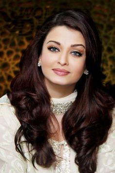 Năm 2004 Aishwarya đóng vai chính trong bộ phim tiếng Anh đầu tiên của cô là Bride & Prejudice (2004). Cô cũng trở thành người phụ nữ Ấn Độ đầu tiên có tượng sáp tại bảo tàng sáp nổi tiếng thế giới Madame Tussaud ở London.