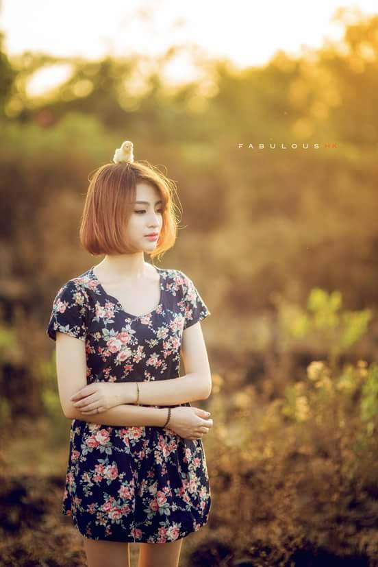 Nhiều cư dân mạng còn đùa nhau rằng liệu rằng Dương Ngọc Minh và hot girl Khả Ngân có phải là chị em thất lạc của nhau mà đến giờ dân mạng mới tìm được.
