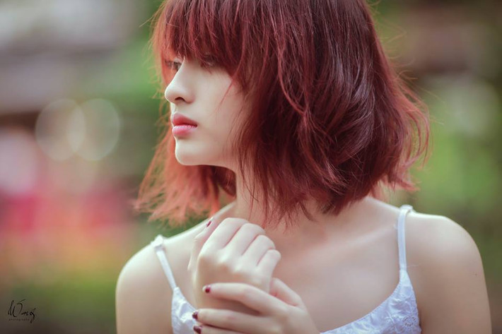 Những hình ảnh được Minh Ngọc đăng tải trên Facebook thu hút đông đảo cư dân mạng quan tâm, đa phần đều phát "sốt" vì nụ cười "chết người" của cô nàng sinh năm 1997 này.