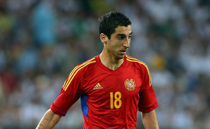 Việc Armenia không có quá nhiều ngôi sao để chia sẻ gánh nặng với Mkhitaryan là nguyên nhân chính khiến họ chơi không tốt quãng thời gian vừa qua. Ảnh: Getty Image.
