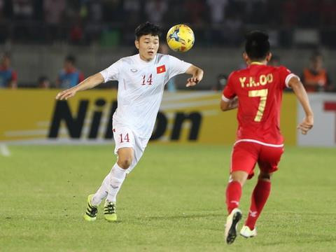 Cũng giống với tiền bối của mình, Xuân Trường đã có một giải đấu U19 xuất sắc trong màu áo của U19 Việt Nam tại vòng loại U19 Đông Nam Á và sau đó là VCK U19 châu Á. Với sự xuất sắc của mình, cầu thủ người Tuyên Quang đã được HLV Miura gọi lên U23 Việt Nam và làm nhiệm vụ tại SEA Games 28 tại Singapore. Ảnh: Bongdaplus