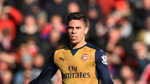 Cầu thủ đầu tiên của Arsenal đứng trong đội hình tệ nhất vòng 27 Premier League 2015/2016 đó là Gabriel Paulista. Chính cầu thủ này đã bỏ lỏng Marcus Rashford để cầu thủ này có hai lần hạ gục thủ môn Cech một cách dễ dàng.
