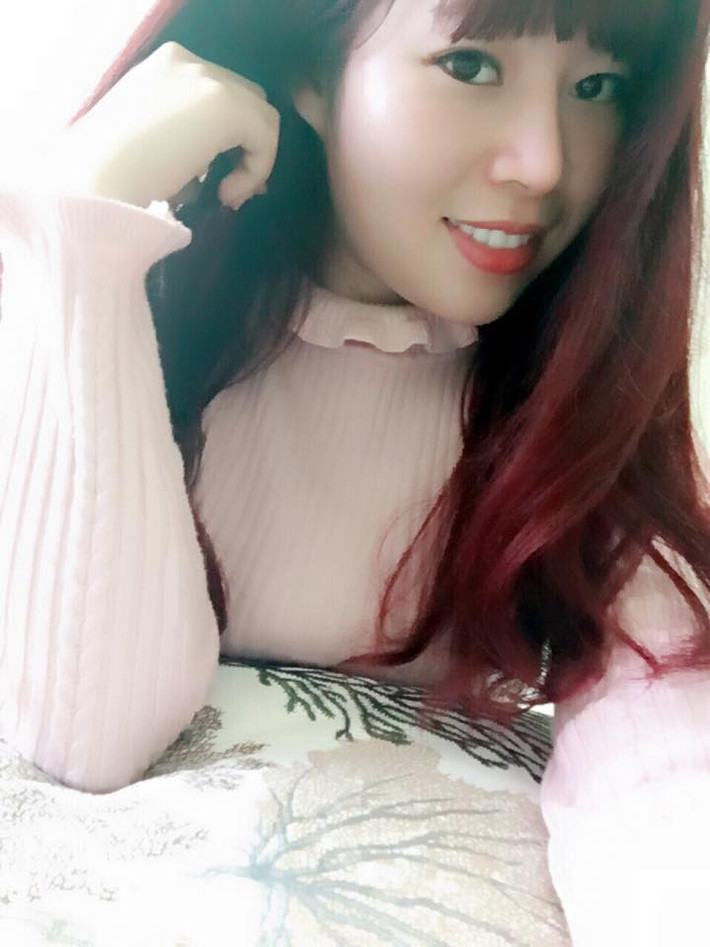 Không chỉ kinh doanh giỏi mà An Trang còn được nhiều người ngưỡng mộ bởi cô sở hữu nhan sắc xinh đẹp, tính tình dịu dàng, sắc sảo trong kinh doanh và vô cùng thích được chăm lo cho gia đình.