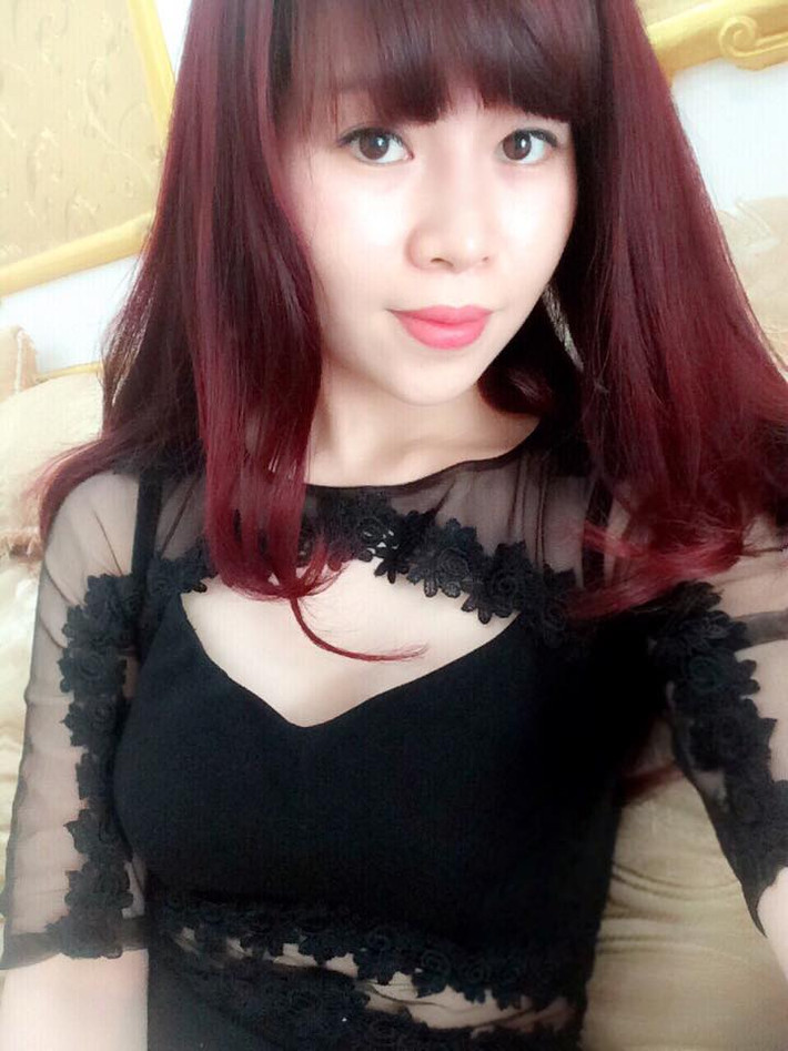 Dù bận rộn với công việc học tập và kinh doanh nhưng An Trang vẫn dành thời gian để thỏa mãn sở thích nấu nướng và vui vẻ bên gia đình của mình mỗi khi có thời gian rảnh.