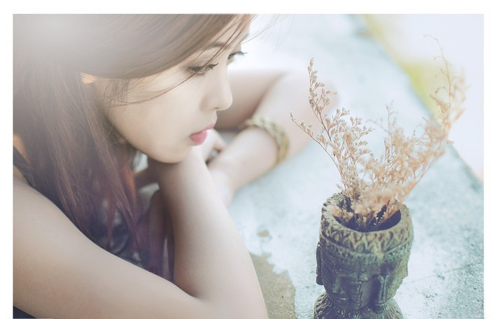 Thế nhưng hạn chế về chiều cao đã ảnh hưởng đến cô nàng này khá nhiều. Thế nhưng bù lại khuôn mặt biểu cảm tốt đã giúp cô giải tỏa mọi vướng mắc.