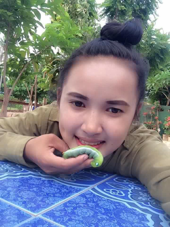 Những hình ảnh khoe thú chơi lạ thường khiến cô nàng xinh đẹp bỗng nhiên được nhiều người biết đến. Ảnh: Facebook.