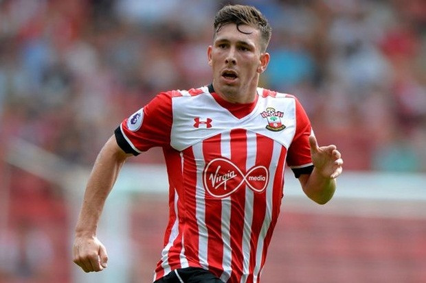Pierre-Emile Hojbjerg là tân binh đến từ Bayern Munich của Sunderland trong mùa giải này. Tiền vệ sinh năm 1995 hoạt động không mệt mỏi ở cả hai cánh và tung ra tổng cộng 43 đường chuyền với độ chính xác 100%.