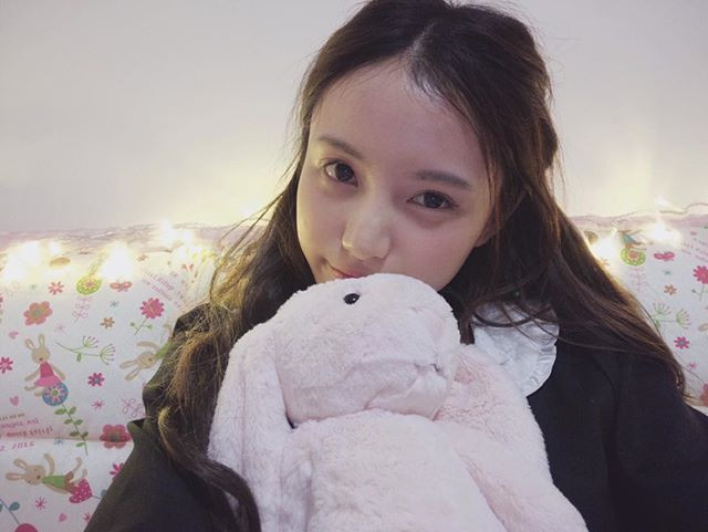 Vẻ đẹp đến “nao lòng” của Lâm Tiểu Trạch, cô gái 9X được nhiều cư dân mạng Trung Quốc tôn thờ là nữ thần bởi vẻ đẹp trời ban.