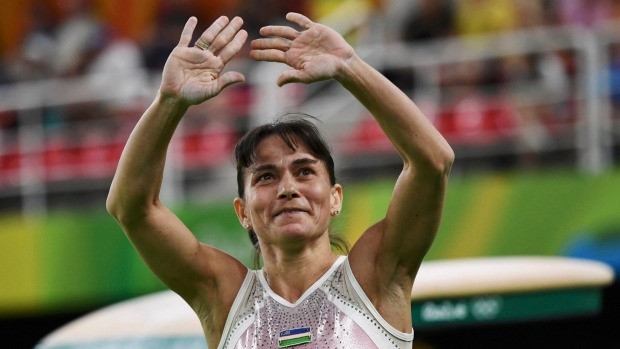 Tại Rio 2016, Oksana tham dự 5 nội dung gồm xà lệch, nhảy chống, cầu thăng bằng, tự do, toàn năng và cơ hội tranh chấp huy chương vẫn rộng mở với VĐV 47 tuổi này.