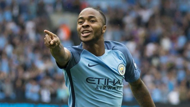 Raheem Sterling là người tỏa sáng với cú đúp vào lưới West Ham giúp Man City có chiến thắng dễ dàng trên sân nhà.