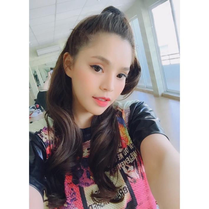 Sau khi hình ảnh của Phương Du xuất hiện trên các phương tiện truyền thông, cô bạn nhận được nhiều sự quan tâm, chú ý của khán giả trẻ. Nói về sự nổi tiếng bất ngờ này, Phương Du cảm thấy vô cùng hạnh phúc. Cô bạn không giấu được sự thích thú khi được so sánh nhan sắc của nhiều diễn viên đình đám châu Á.