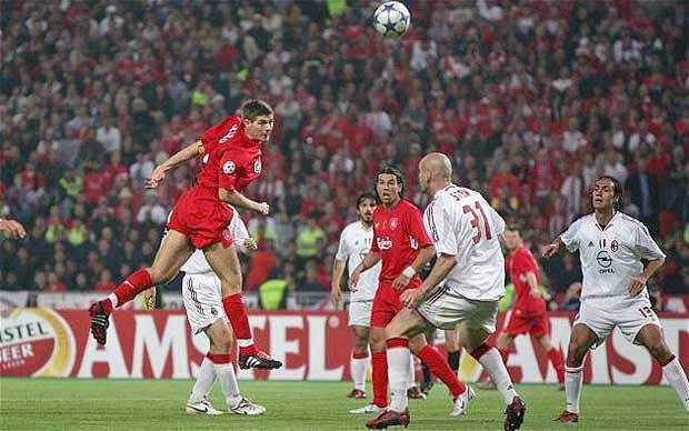 Liverpool 3-3 AC Milan, chung kết Champions League 2005. AC Milan hùng mạnh của Carlo Ancelotti đã phải quỳ gối trước những đôi chân của Djimi Traore, Milan Baros hay Vladimir Smicer.