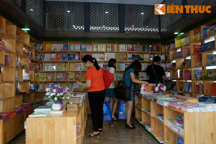 Ông Đỗ Quý Doãn – Chủ tịch Hội Xuất bản Việt Nam đánh giá rằng: việc hình thành một phố sách ở Hà Nội là hết sức cần thiết và ý nghĩa. Nơi đây không chỉ là nơi kinh doanh sách, mà quan trọng hơn là một tụ điểm văn hóa, diễn ra các hoạt động giao lưu, trao đổi của những người yêu sách.