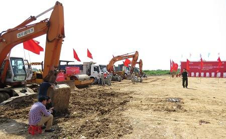 Đất sân golf là 159ha, đất ở sinh thái chỉ gần 62ha. Ảnh: Lễ khởi công dự án (nguồn: Báo GĐ&XH).