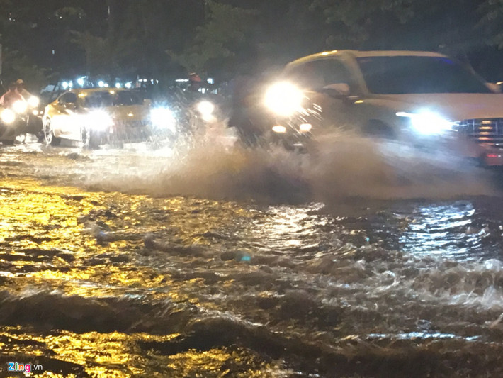 Đường Trần Thái Tông lúc 21h.