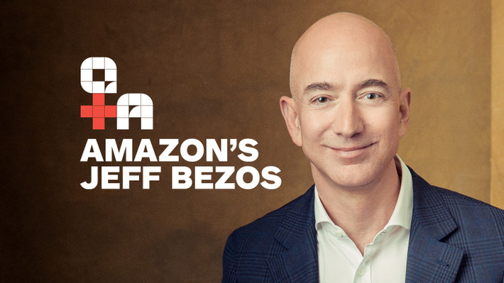 Trong phiên giao dịch cổ phiếu ngày 27/7, nhà sáng lập Amazon, tỷ phú Jeff Bezos đã chính thức vượt qua Bill Gates để trở thành người giàu nhất thế giới. Sau khi cổ phiếu của Amazon leo lức cao kỷ lục 1.083.31 USD, khối tài sản của Jeff Bezos đạt ngưỡng 92,6 tỷ USD. Ảnh: The Hollywood Reporter.