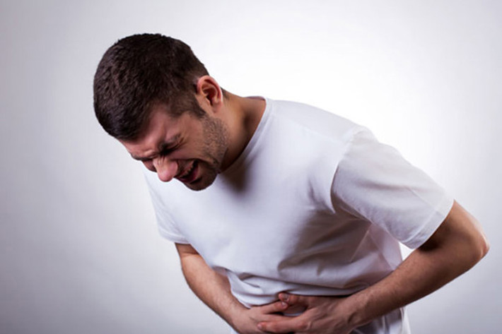 Các vấn đề về tiêu hoá: Các tác dụng phụ của aspirin đối với hệ thống tiêu hóa có thể là đau thượng vị (thường xảy ra ở những người dùng aspirin thường xuyên). Một số vấn đề khác có thể xảy ra như đau bụng hoặc khó chịu, buồn nôn, nôn mửa và tổn thương niêm mạc...