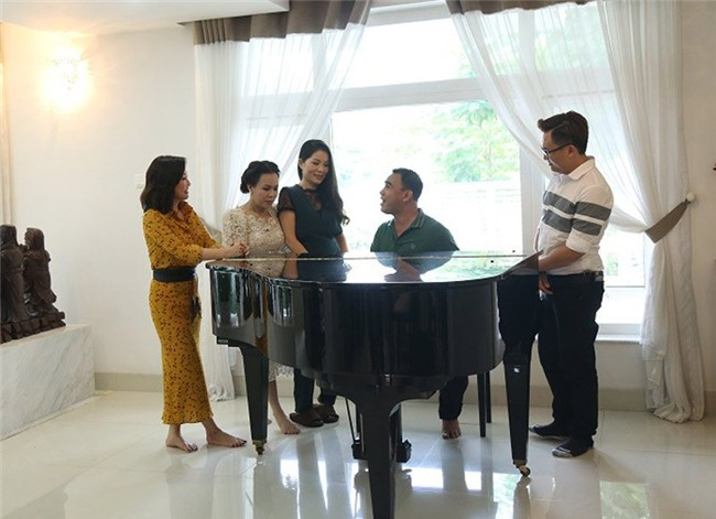 Dưới đây là hình ảnh của căn biệt thự MC Quyền Linh: