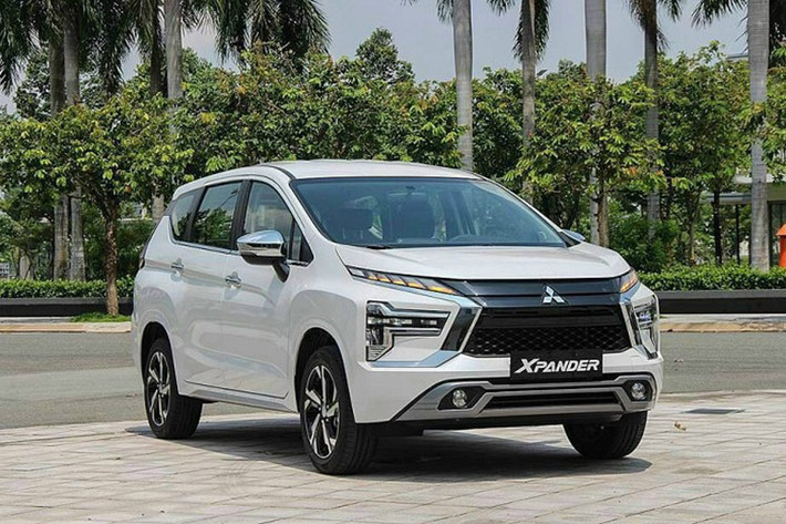 Mitsubishi Xpander: 1.776 xe Kết thúc tháng 5/2024, Mitsubishi Xpander vẫn dẫn đầu danh sách 10 ôtô bán chạy nhất Việt Nam với 1.776 xe bán ra, tăng 40% so với tháng trước. Cộng dồn doanh số từ đầu năm đến nay Mitsubishi Xpander bán được 6.537 xe và tiếp tục trở thành mẫu xe bán chạy nhất toàn thị trường.