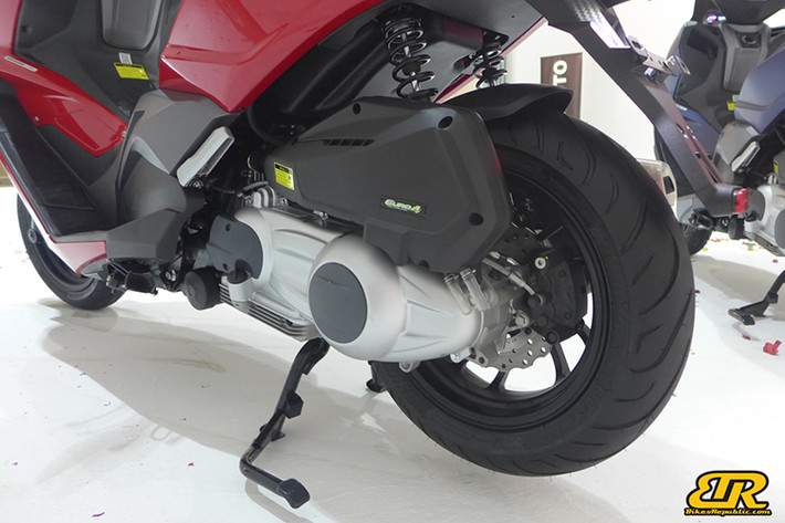 Hiện MForce là nhà nhập khẩu chính thức tại Malaysia, mức giá xe Wmoto ES250 2025 được ấn định ở mức 14.508 ringgit (tương đương khoảng hơn 81 triệu đồng). Mức giá này đã bao gồm thuế và phí cơ bản.