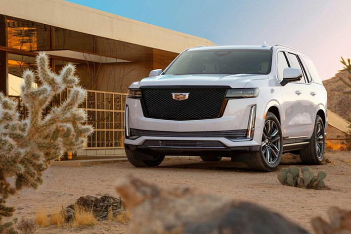 Thế hệ mới của dòng SUV hạng sang cỡ lớn Cadillac Escalade đã chính thức trình làng vào hồi tháng 2 đầu năm. Đến nay, hãng Cadillac tiếp tục công bố thêm thông số kỹ thuật của mẫu SUV "khủng long" này. Trong đó, đáng chú ý nhất là lượng nhiên liệu tiêu thụ của Cadillac Escalade 2021 mới.