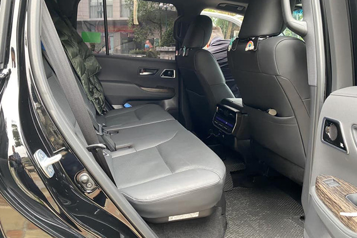 Trước đó hãng Toyota Nhật Bản cũng thông báo đến các khách hàng đặt mua Land Cruiser 300 có thể sẽ phải chờ tới 3-4 năm để nhận xe, do tình trạng thiếu hụt chip và chất bán dẫn cùng các linh phụ kiện từ Đông Nam Á.