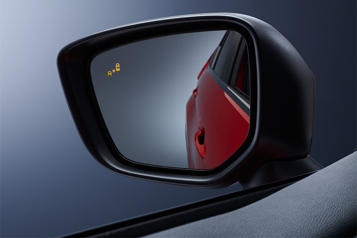 Các trang bị an toàn trên Mitsubishi Outlander 2.4 CVT Premium 2020 ở lần nâng cấp này cũng được bổ sung khá nhiều so với phiên bản tiền nhiệm. Cụ thể, xe được trang bị gói công nghệ an toàn Mitsubishi e-Assist với các tính năng mới như cảnh báo và giảm thiểu va chạm phía trước (FCM), cảnh báo điểm mù (BSW), hỗ trợ chuyển làn (LCA), cảnh báo phương tiện cắt ngang khi lùi xe (RCTA).