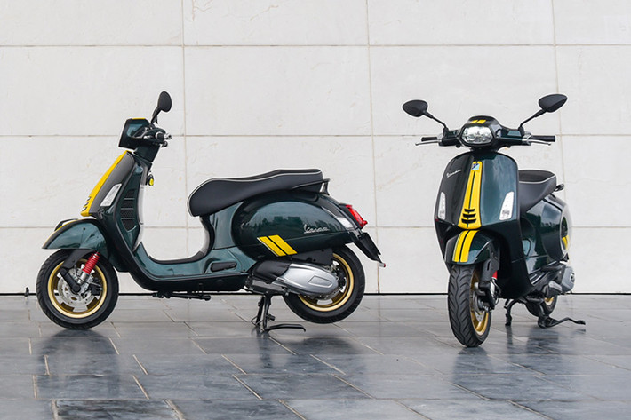 Vespa GTS Super Racing Sixties 300 HPE được trang bị động cơ tối tân 300 HPE (High-Performance- Engine: Động cơ hiệu suất cao) là thành quả của nghiên cứu công nghệ động cơ mới nhất của Tập đoàn Piaggio, tập trung vào hiệu quả về công suất, giảm tiêu thụ nhiên liệu và thân thiện với môi trường. Động cơ động cơ 300 HPE sở hữu công suất mạnh mẽ hơn, tăng 12% so với thế hệ động cơ Quasar cũ, giảm mức tiêu thụ nhiên liệu đáng kể và giảm tiếng ồn.