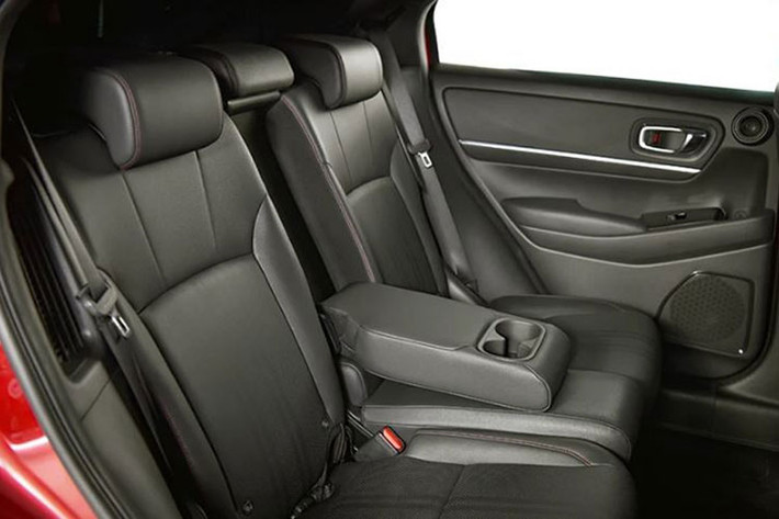 Về vận hành, Honda HR-V 2022 có động cơ mới chuyển từ 1.8L thành tăng áp 1.5L. Nhờ đó có thể sản sinh công suất 174 mã lực và mô-men xoắn cực đại 240 Nm.
