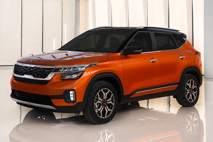 Mẫu xe Kia Seltos 2021 mới được Thaco giới thiệu là một minh chứng cho sự sáng tạo và tinh thần đổi mới với thông điệp Khởi Đầu Xu Hướng Mới mở ra một giai đoạn phát triển của thương hiệu KIA tại Việt Nam. Đây là mẫu xe kết hợp giữa giữa thiết kế đẹp, tạo ấn tượng với tính năng, trang bị hữu dụng và công nghệ, tiện ích hiện đại.