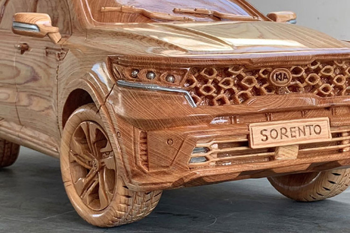 Kia Sorento đã đóng vai trò mẫu SUV hàng đầu của nhà sản xuất xe Hàn Quốc trong nhiều năm nay, và trong khi có thể không phải là cái tên phổ biến nhất trên thị trường, nó vẫn là một lựa chọn tốt nếu bạn ưu tiên tính thực dụng và độ tin cậy.