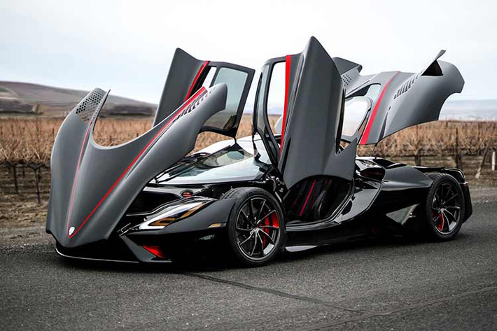 SSC Tuatara – 475 km/h SSC là một công ty nhỏ ở Richland, Washington. Cho đến nay công ty này không sản xuất nhiều xe và Tuatara là người kế nhiệm của mẫu xe Ultimate Aero – được biết đến là mẫu xe nhanh nhất thế giới vào năm 2007. Được thiết kế để vượt xa hiệu suất của Ultimate Aero, Tuatara sử dụng nhiều sợi carbon - thân xe, khung và vỏ liền khối đều được làm từ vật liệu nhẹ.