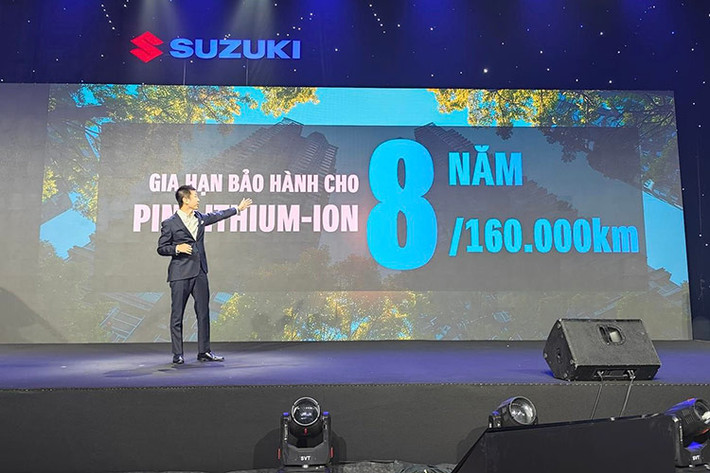 Theo hãng Suzuki, ISG có chức năng chuyển đổi động năng thành điện năng thông qua hệ thống phanh tái sinh để tích trữ lại năng lượng cho pin và ắc quy khi xe giảm tốc. Ngoài ra, ISG còn đóng vai trò như một mô-tơ dẫn động để hỗ trợ, tiếp sức khi xe tái khởi động hoặc khi cần tăng tốc, lên dốc một cách mượt mà và nhẹ nhàng. Nhờ vậy, hiệu quả nhiên liệu và hiệu suất vận hành của xe đều được cải thiện.